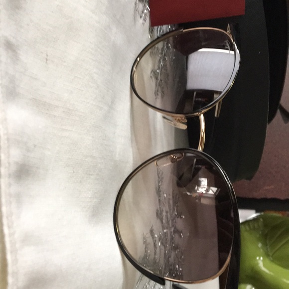 😎NWT.....Salvatore Ferragamo, Sun Glasses - Picture 6 of 6